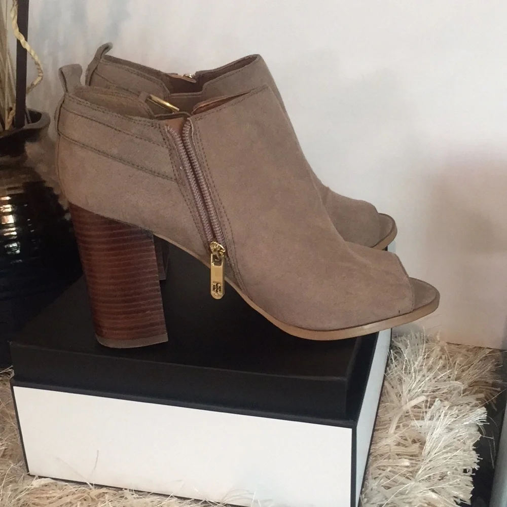 Tommy Hilfiger Open Toe Ankle Booties